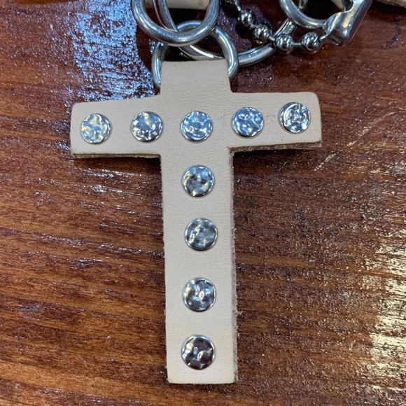 Consuela MTRA CHARM - Picture 7 of 17